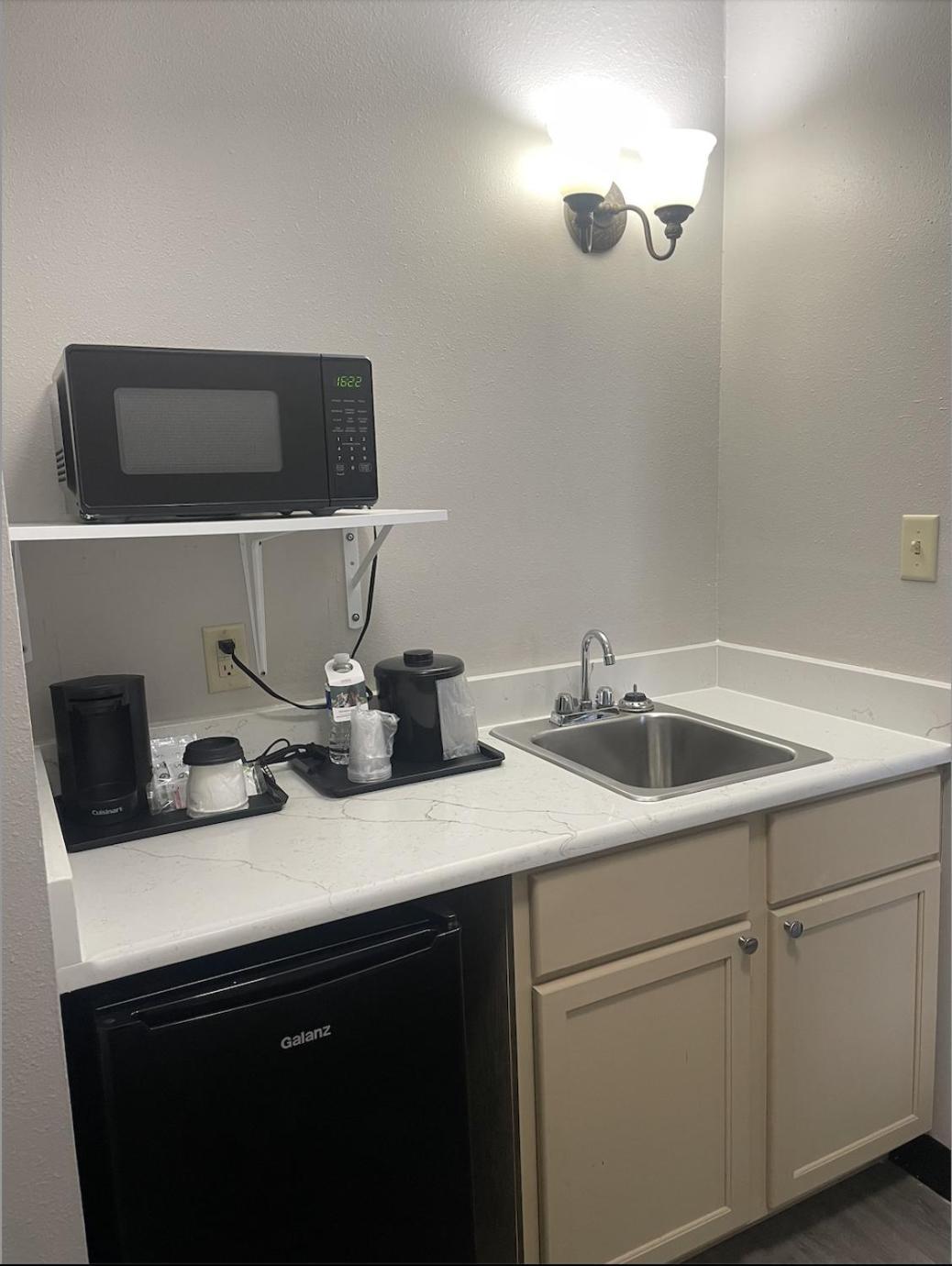 Harmony Inn & Suites 포트닷지 외부 사진