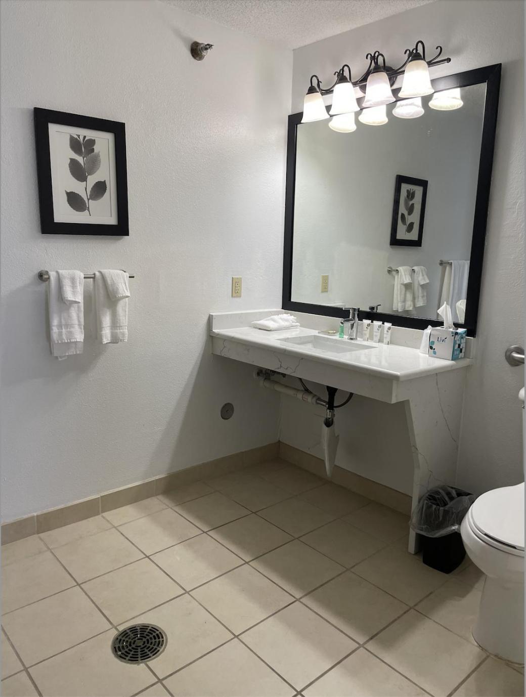 Harmony Inn & Suites 포트닷지 외부 사진